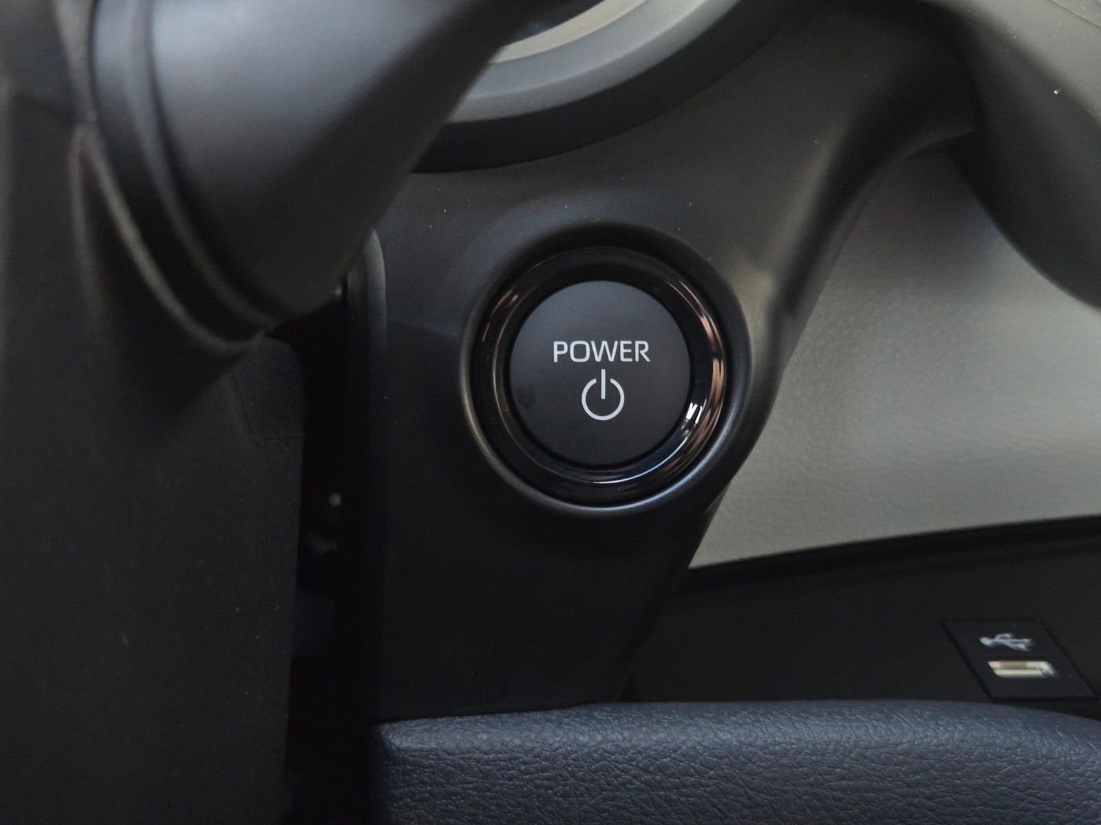 Certified 2026 Toyota Sienna XLE image 19