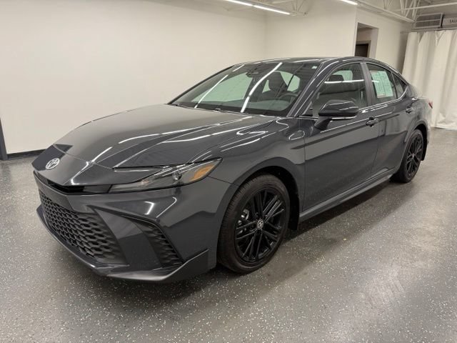 Certified 2025 Toyota Camry SE w/ Convenience Package AWD/4WD image 5