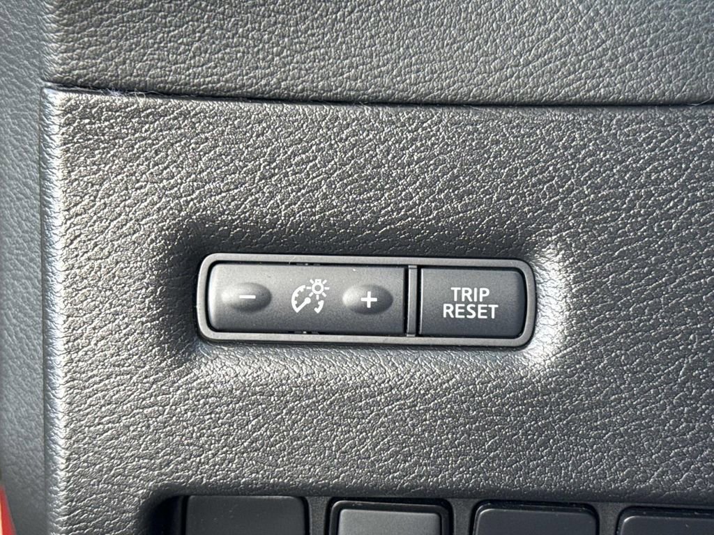 Used 2018 Nissan Murano SV image 40