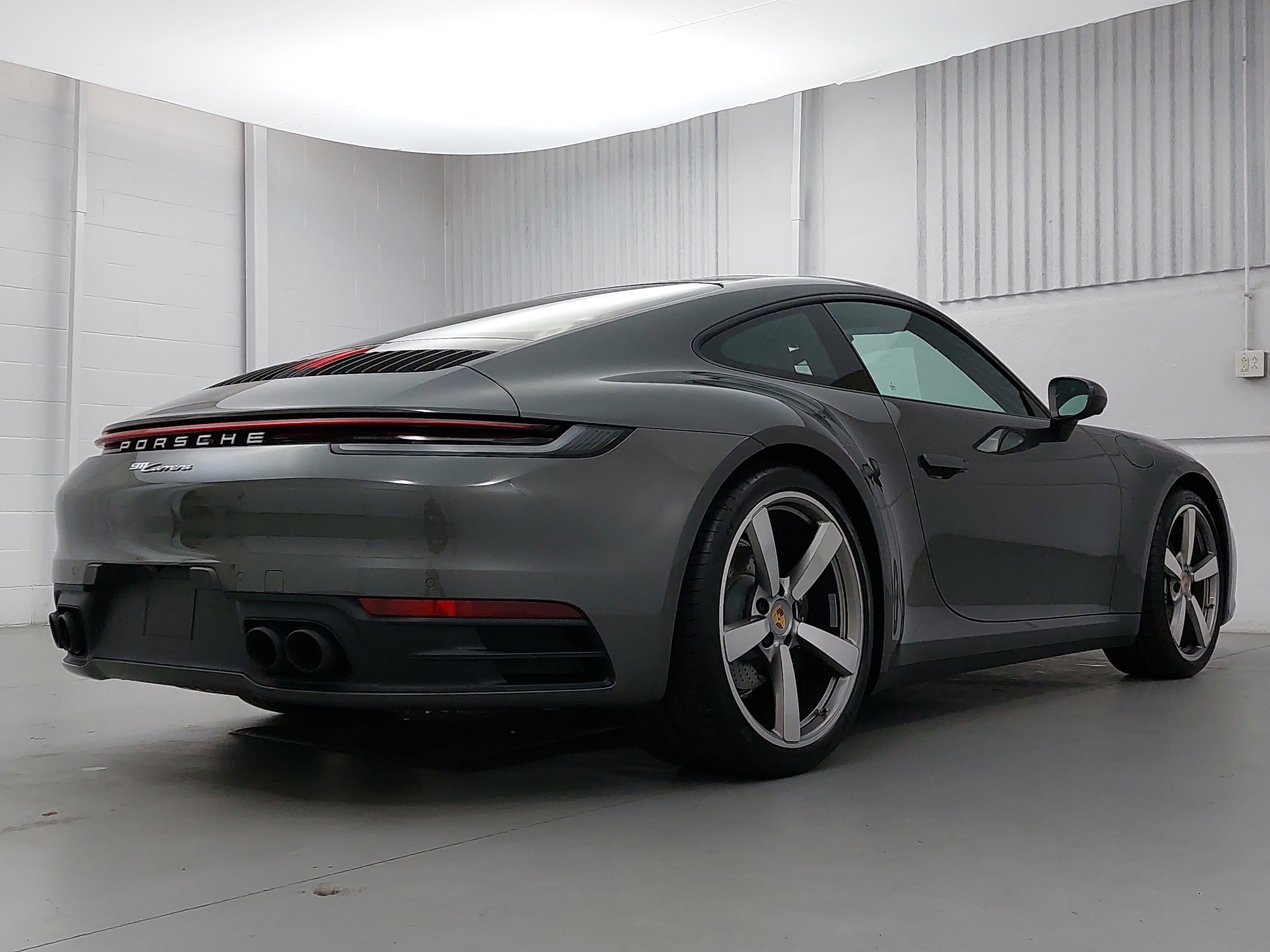 Used 2023 Porsche 911 Carrera image 7