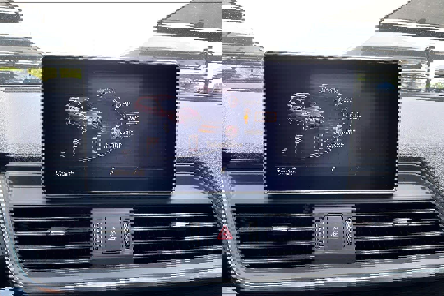 Used 2019 Audi Q5 Prestige w/ Prestige Package image 31