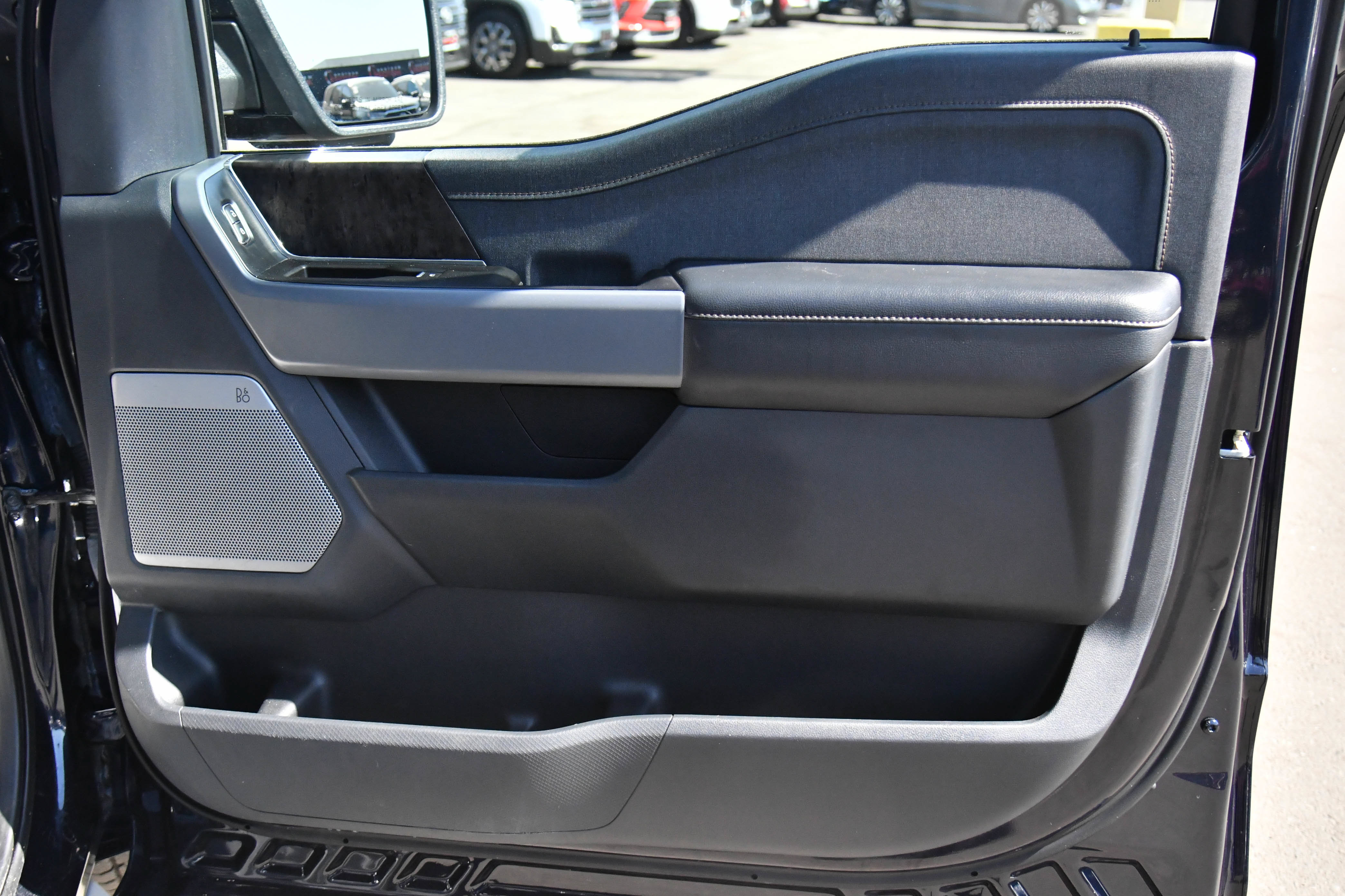 Used 2022 Ford F150 Lightning Lariat AWD/4WD image 57