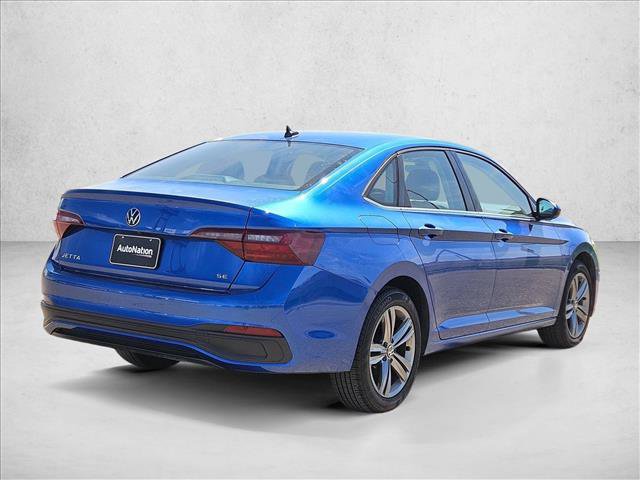 Used 2024 Volkswagen Jetta SE image 5