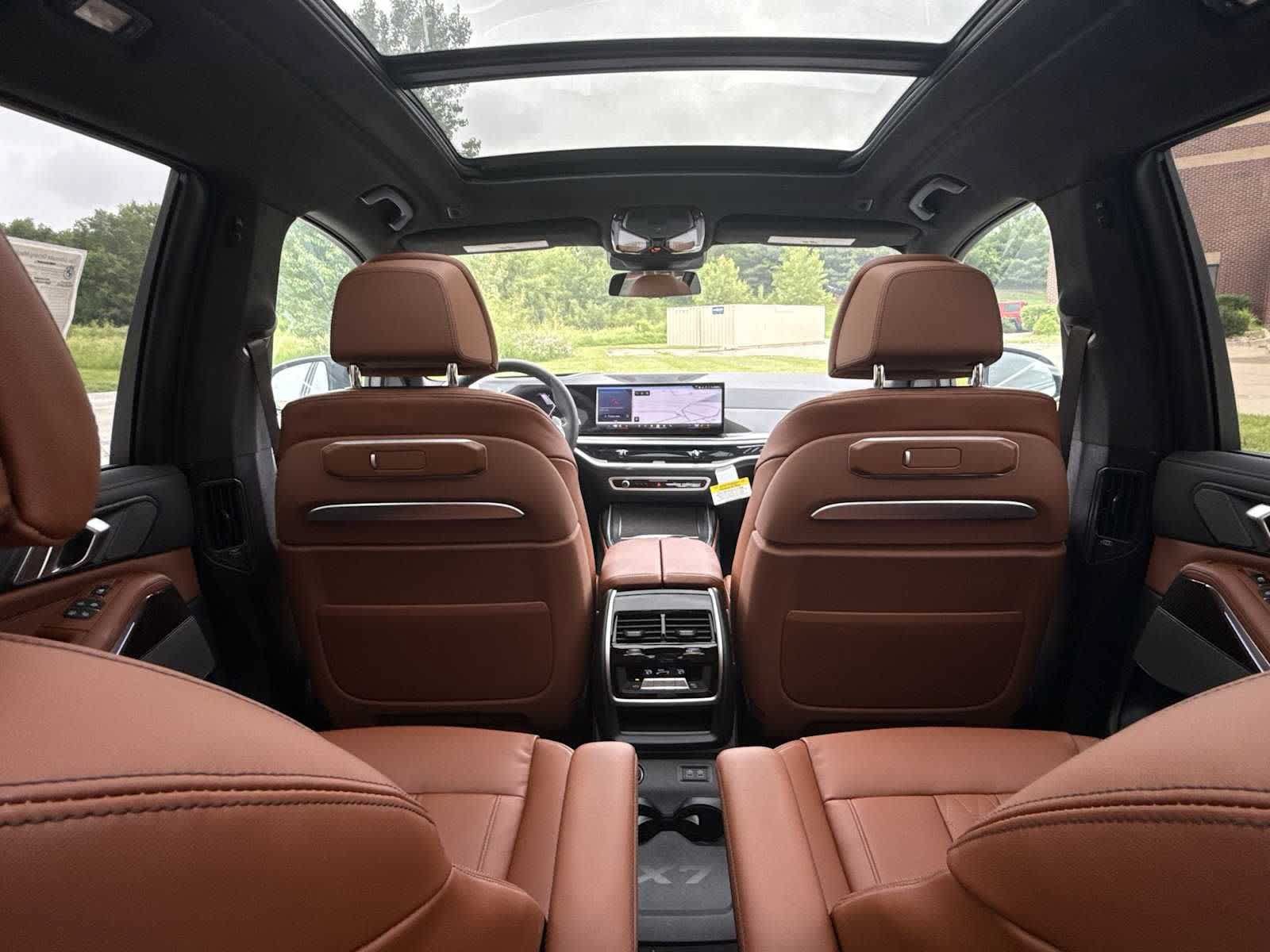 New 2026 BMW X7 M60i w/ M Sport Professional Package AWD/4WD image 19