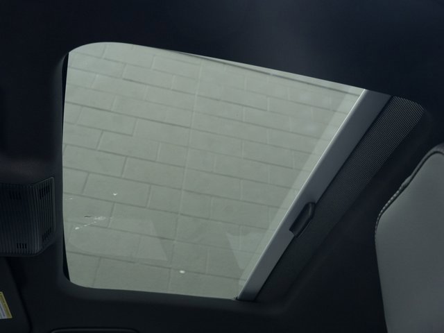 Certified 2025 Volkswagen Golf image 30