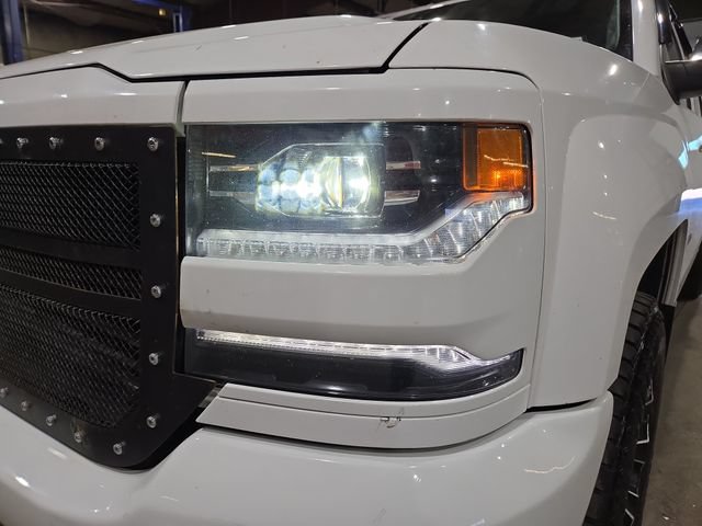 Used 2017 Chevrolet Silverado 1500 LTZ Z71 AWD/4WD image 6