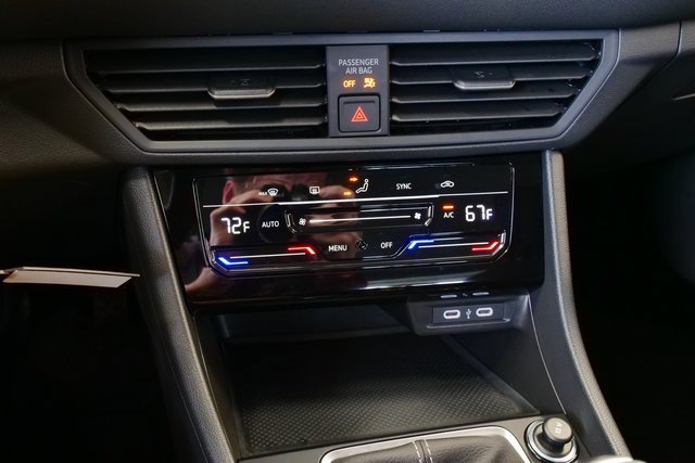 Certified 2025 Volkswagen Jetta S image 20