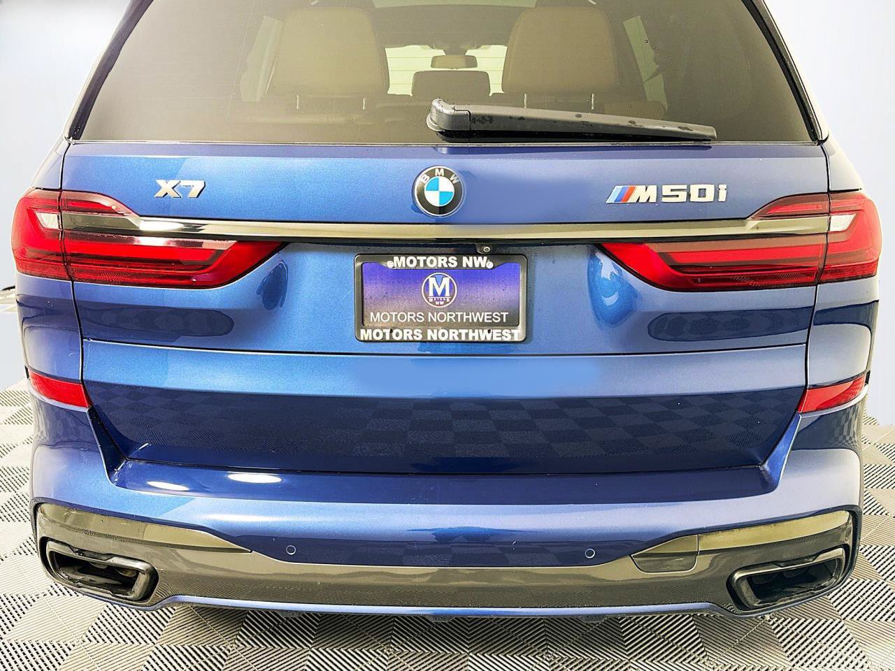 Used 2021 BMW X7 M50i w/ Executive Package AWD/4WD image 23