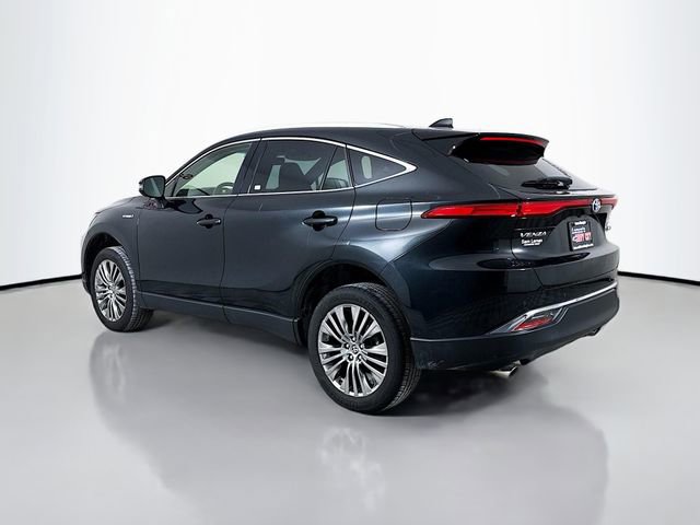 Used 2021 Toyota Venza XLE image 6