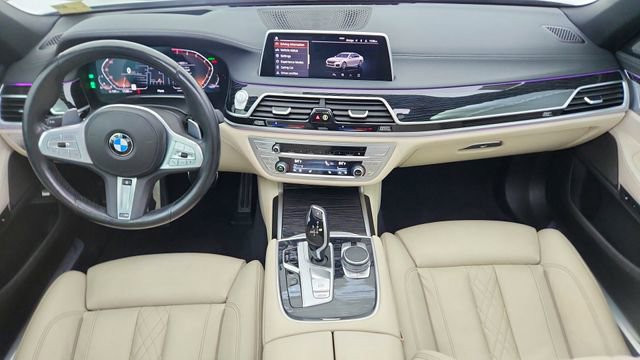 Used 2022 BMW 740i xDrive w/ M Sport Package image 21