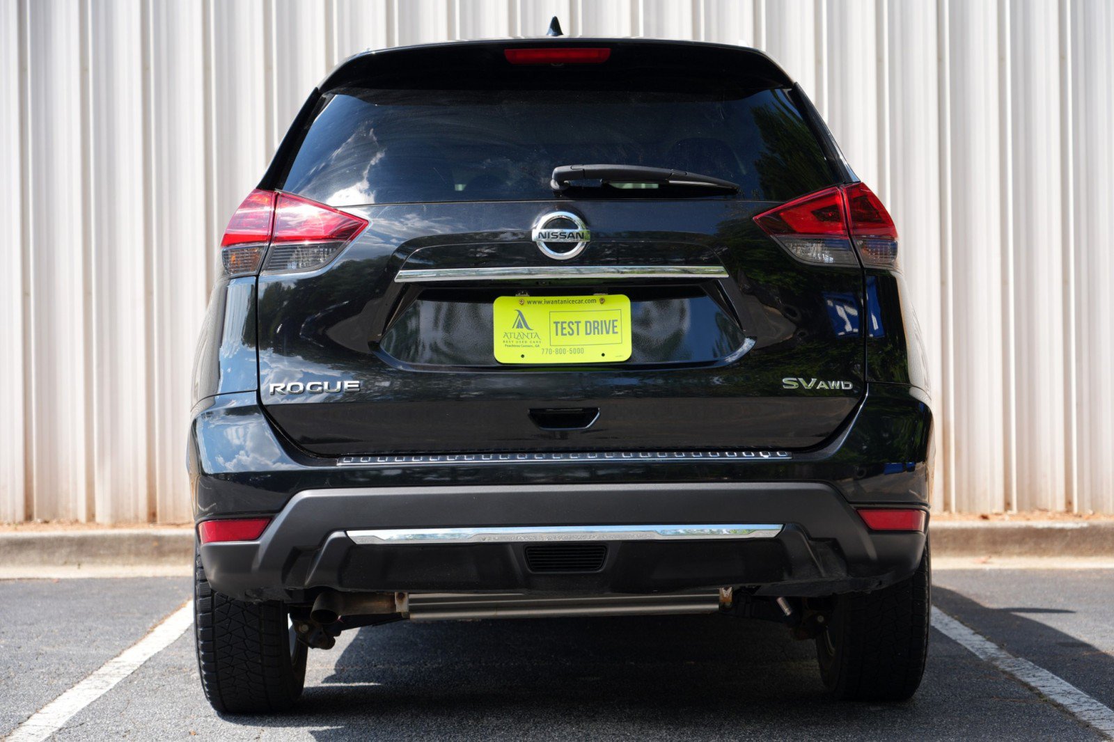 Used 2018 Nissan Rogue SV w/ Sun & Sound Touring Package AWD/4WD image 10