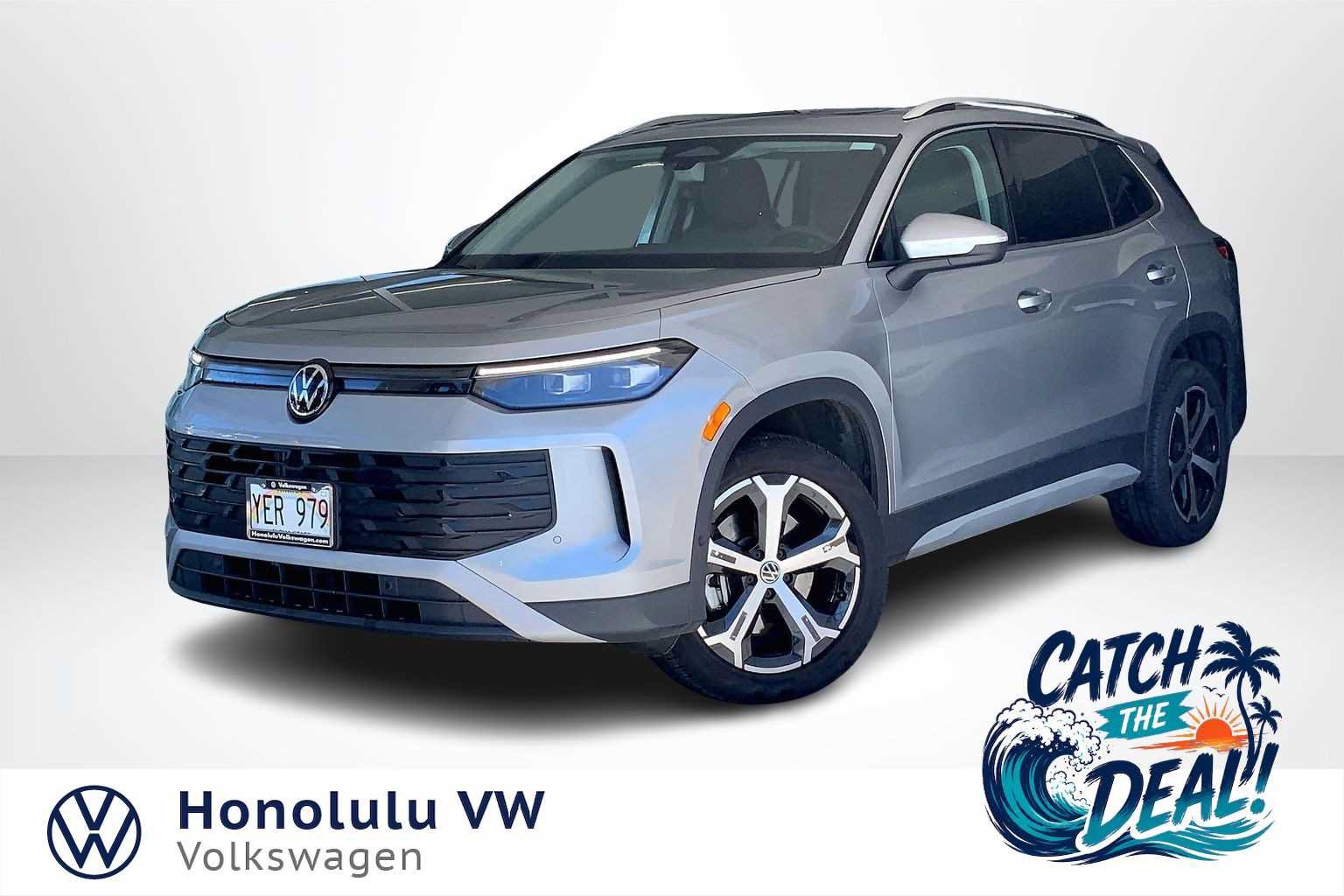 Certified 2025 Volkswagen Tiguan SE AWD/4WD image 1