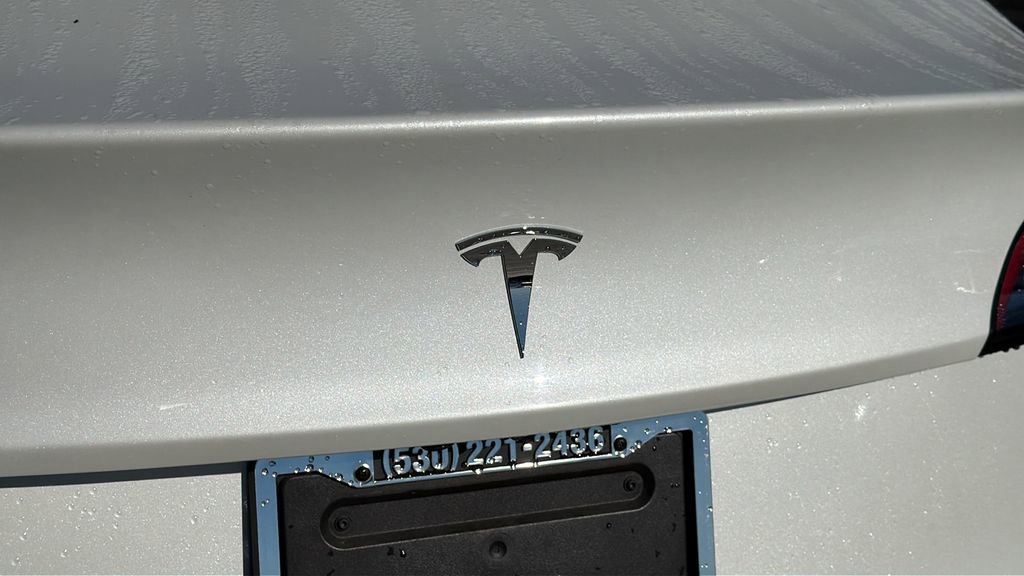 Used 2023 Tesla Model 3 Standard Range image 11