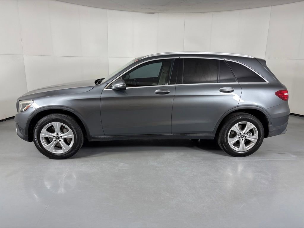 Used 2018 Mercedes-Benz GLC 300 4MATIC image 5