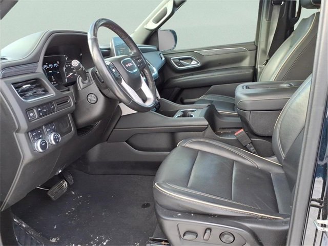 Used 2021 GMC Yukon SLT w/ SLT Premium Package image 11