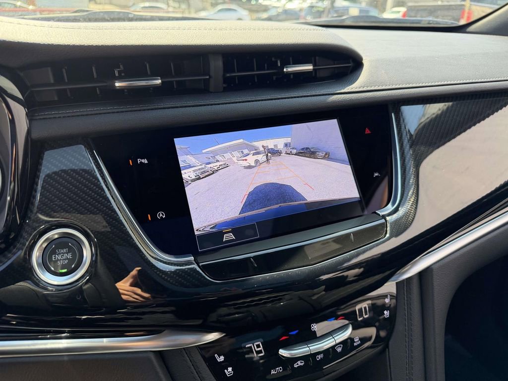 Used 2025 Cadillac XT6 Sport w/ LPO, Floor Liner Package image 28