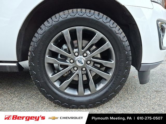 Used 2020 Ford Expedition Max Limited image 9
