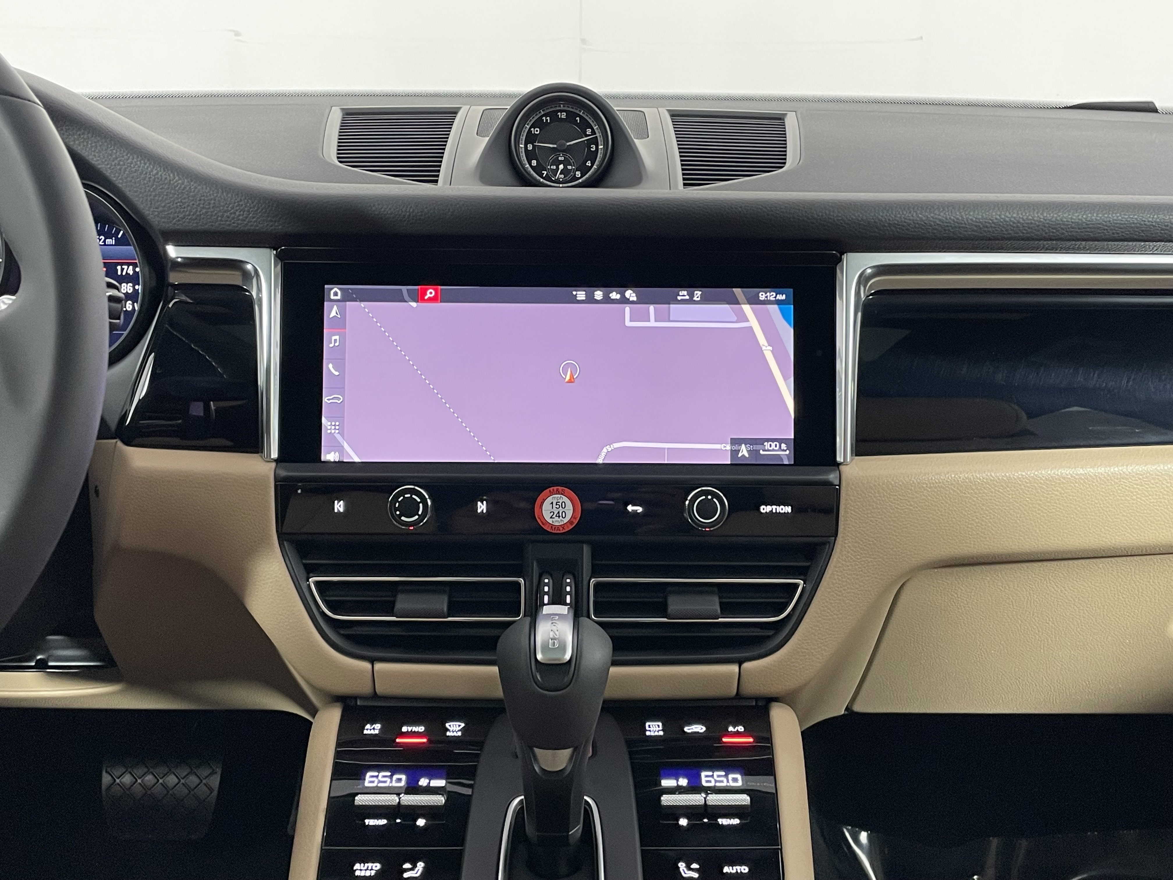 New 2026 Porsche Macan image 19