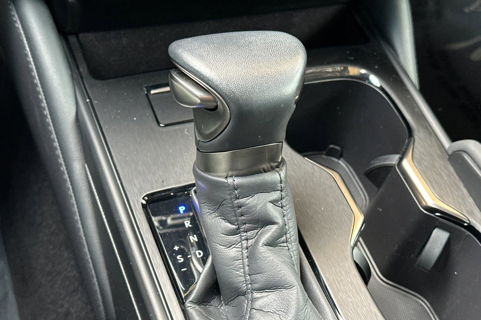 Certified 2024 Lexus ES 350 w/ Premium Package image 24