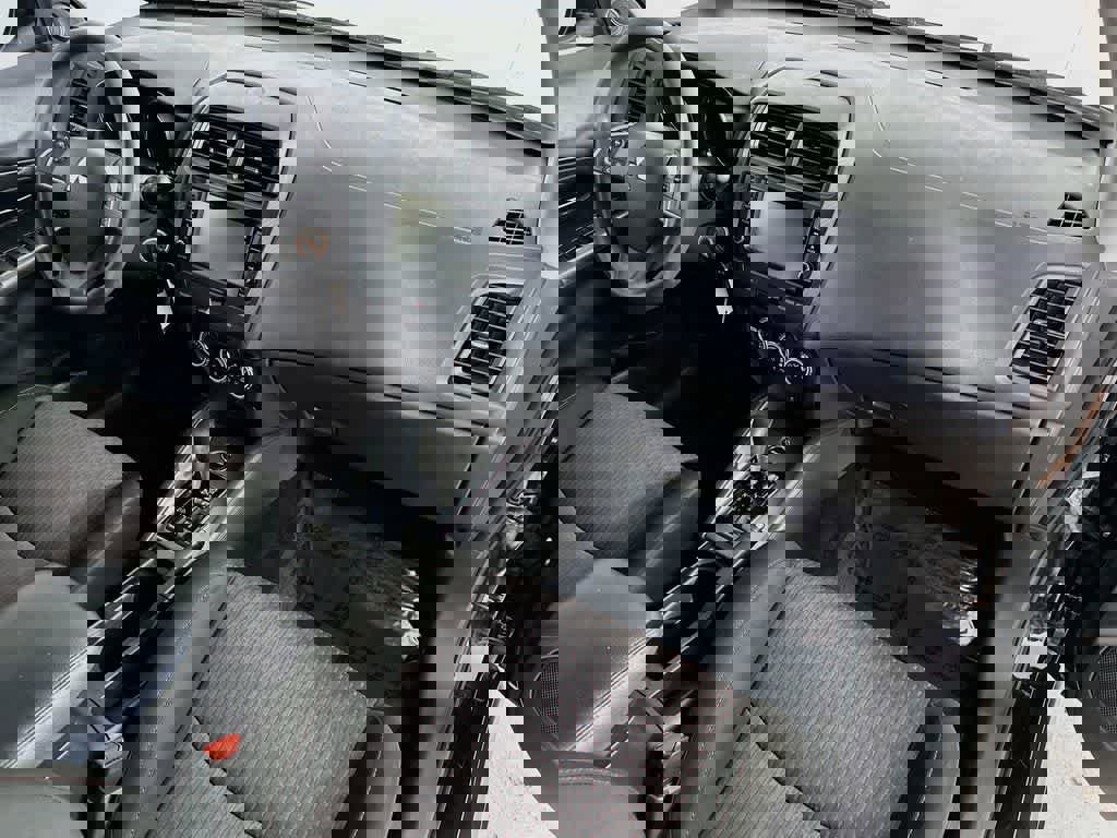 Used 2019 Mitsubishi Outlander Sport ES AWD/4WD image 30