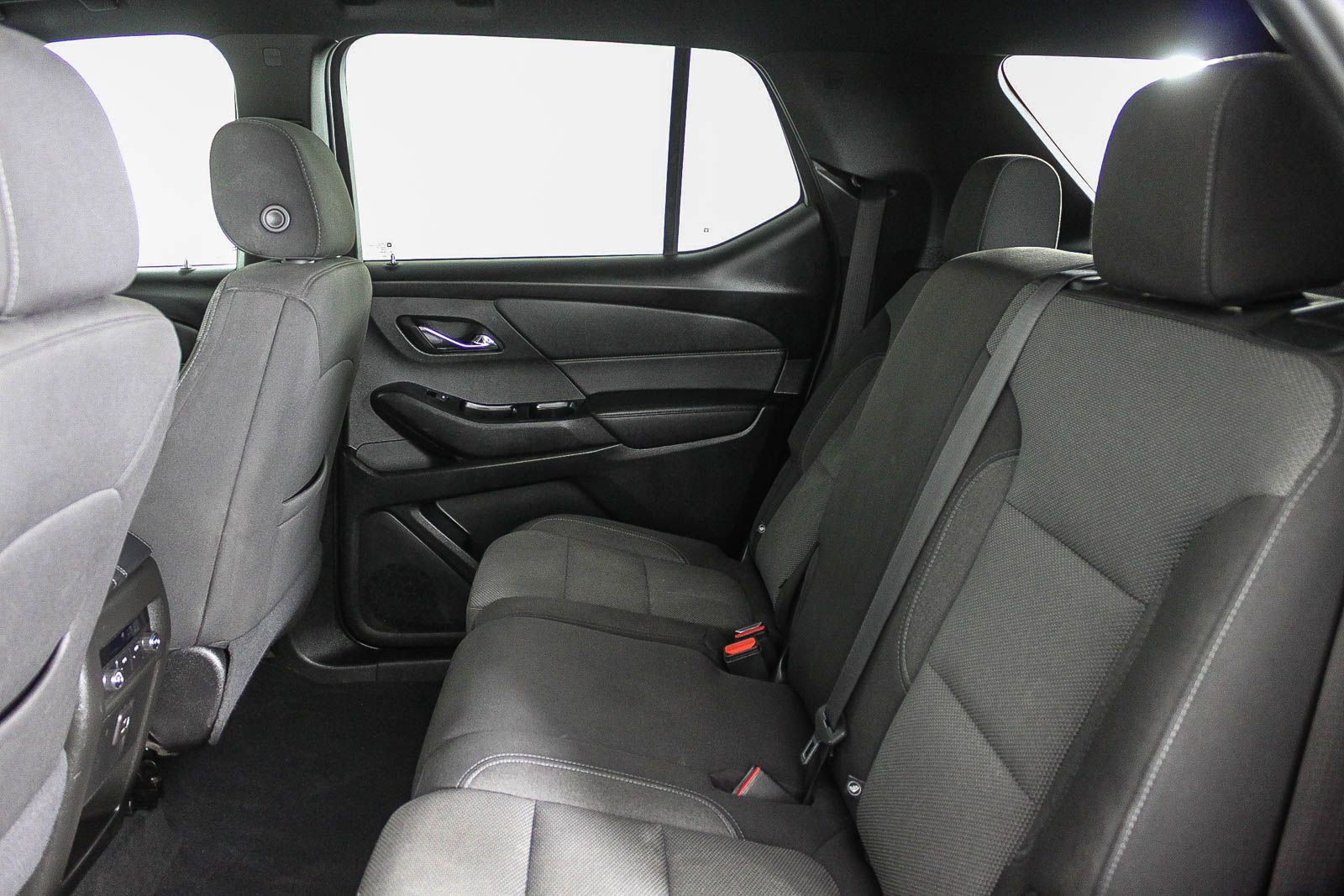 Used 2023 Chevrolet Traverse LT image 19