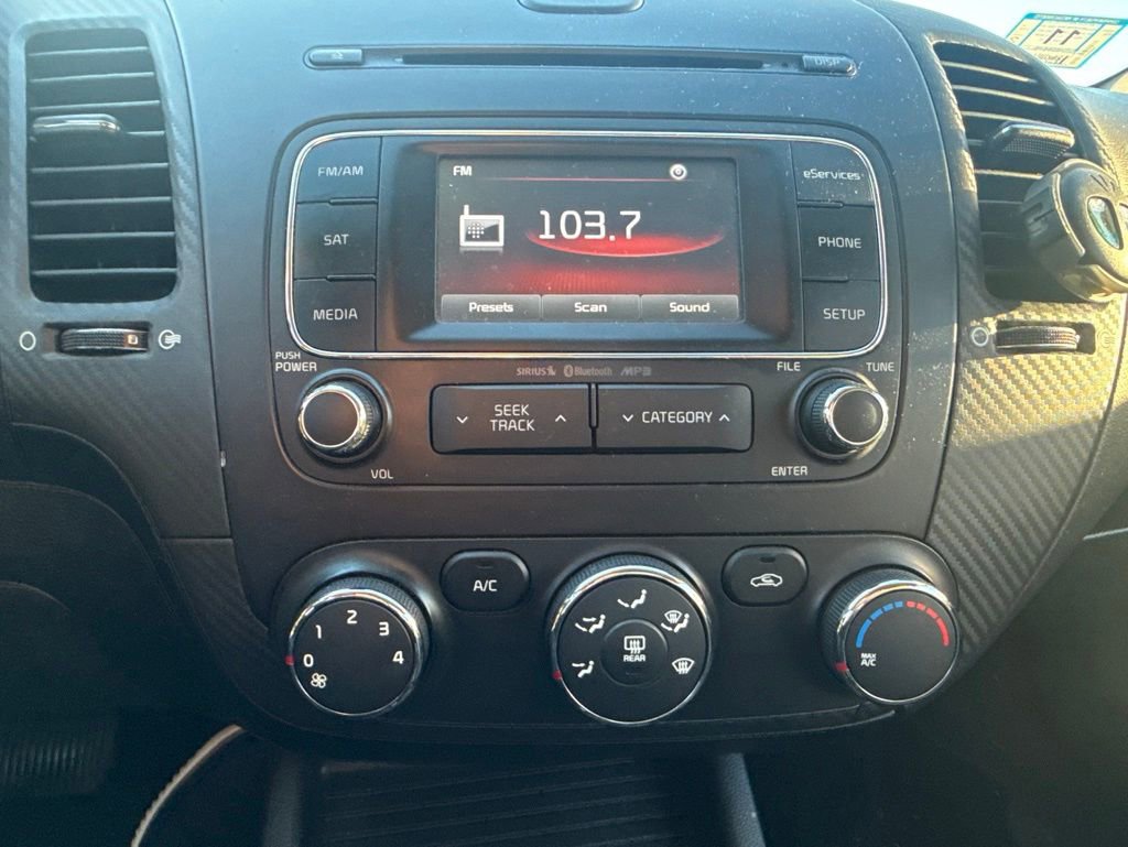 Used 2014 Kia Forte EX FWD image 27