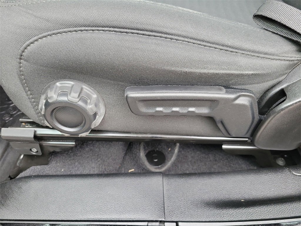 Used 2020 Jeep Wrangler Sport image 18