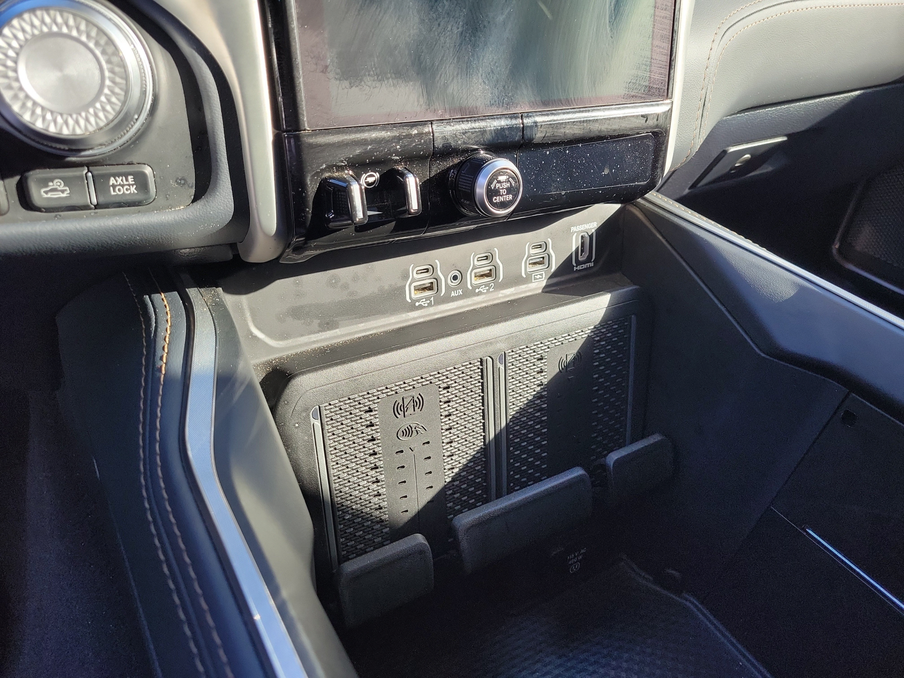 Used 2025 RAM 1500 Tungsten w/ Off Road Group AWD/4WD image 22