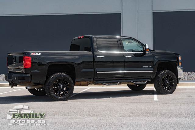 Used 2016 Chevrolet Silverado 3500 LTZ AWD/4WD image 13