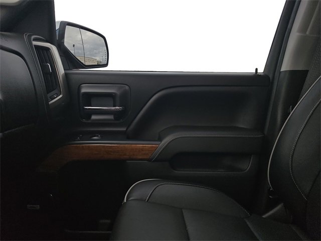 Used 2018 Chevrolet Silverado 1500 High Country image 11