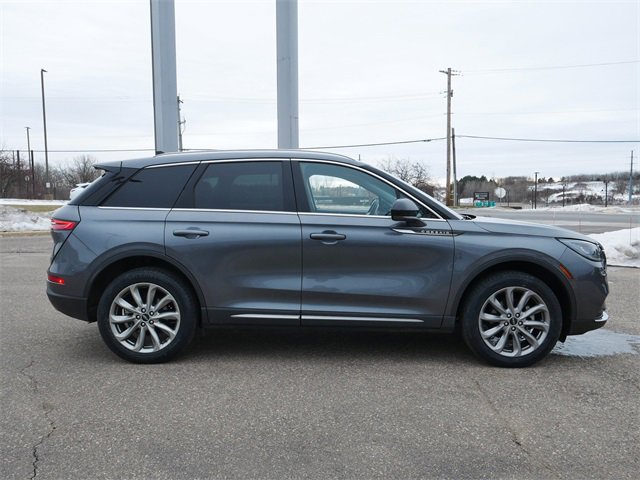 Used 2022 Lincoln Corsair AWD w/ Premium Package image 8