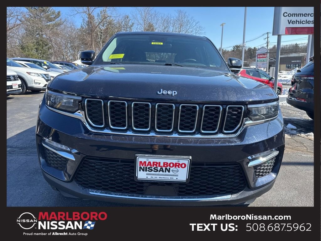 Used 2023 Jeep Grand Cherokee Limited image 2