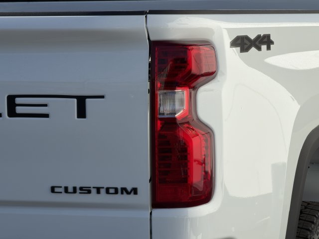 New 2026 Chevrolet Silverado 2500 Custom w/ Custom Value Package AWD/4WD image 7