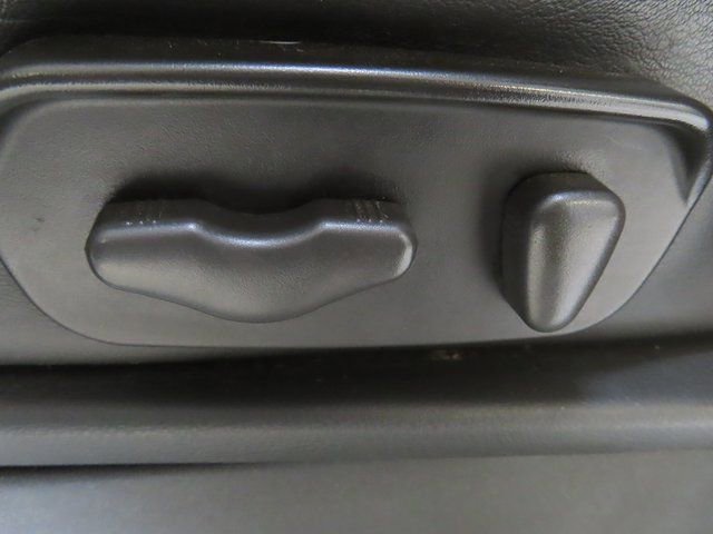 Used 2017 Nissan Frontier PRO-4X w/ Pro-4x Luxury Package image 19