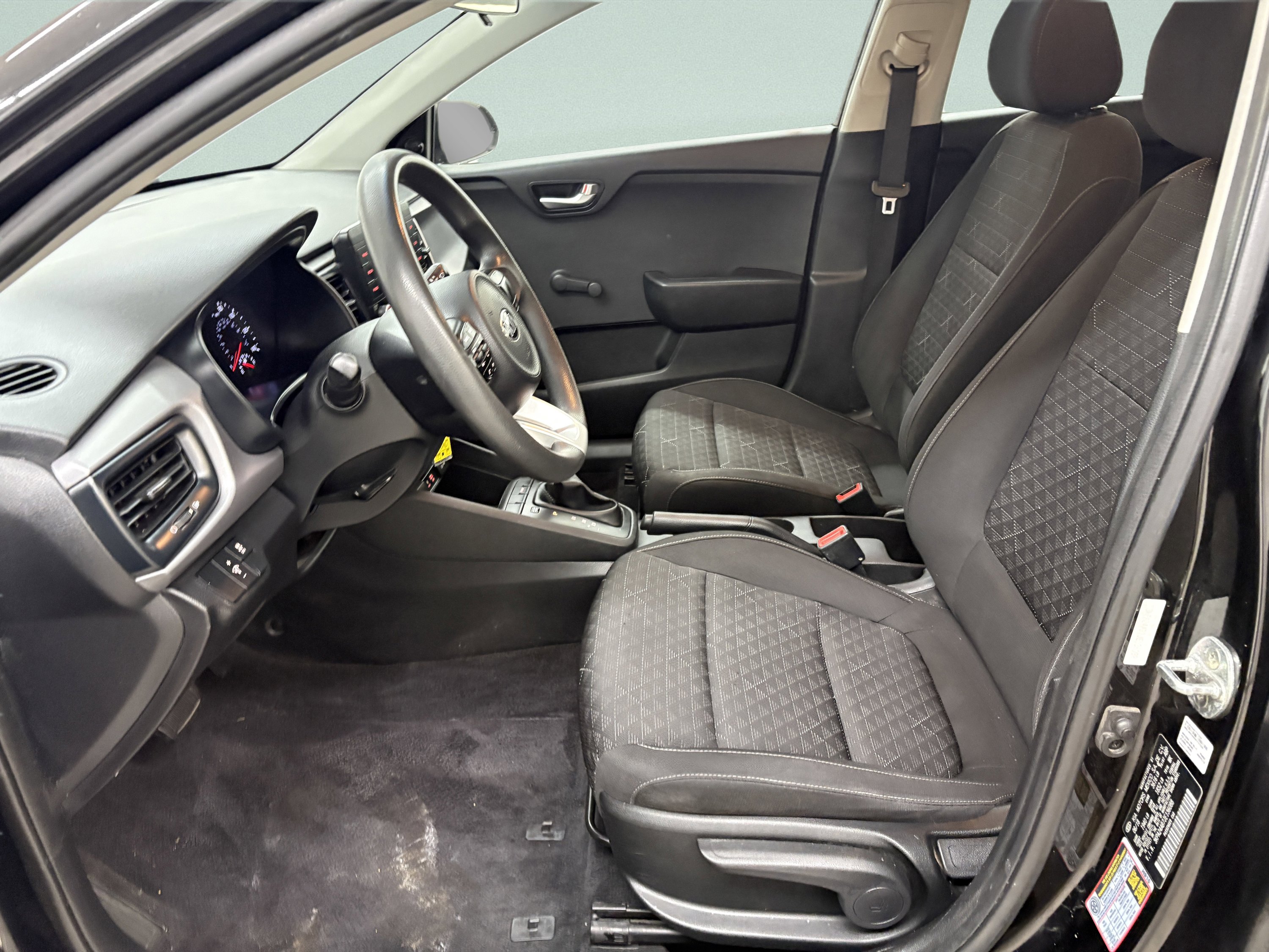 Used 2018 Kia Rio LX w/ LX Convenience Package image 11