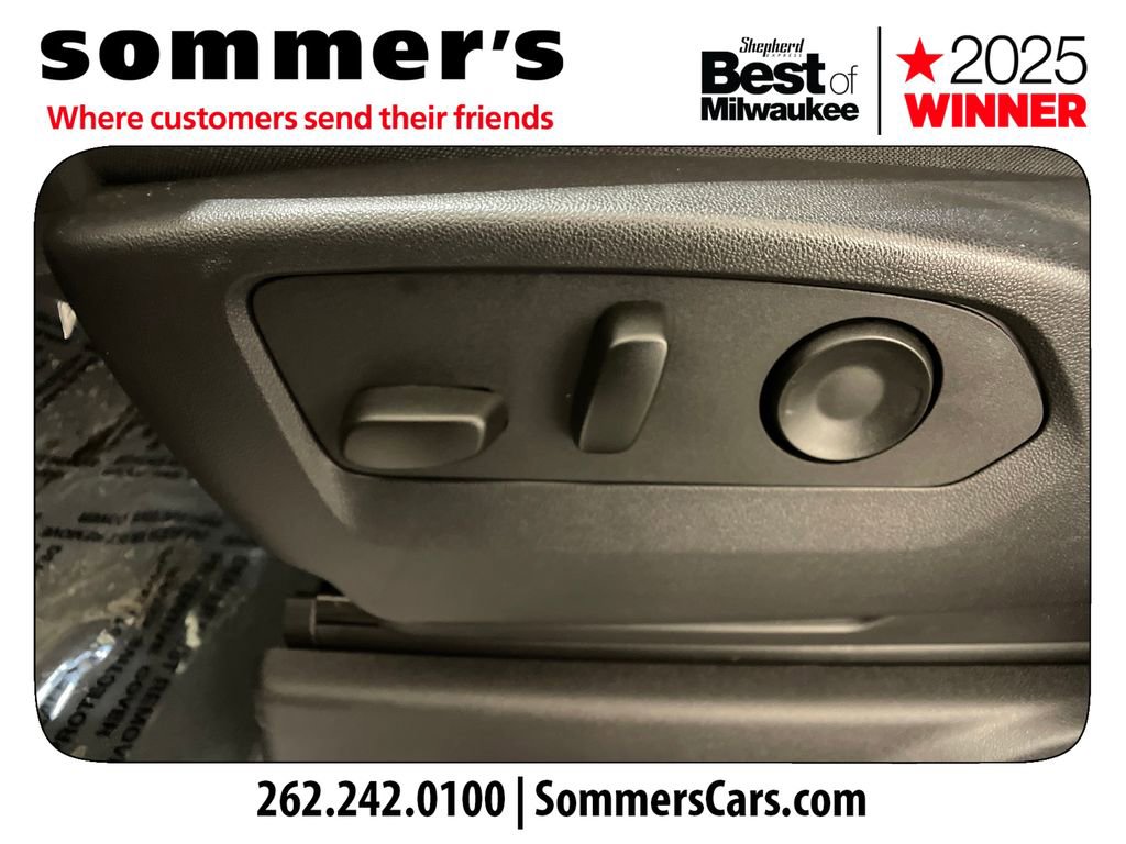 Used 2024 GMC Sierra 1500 Elevation image 10