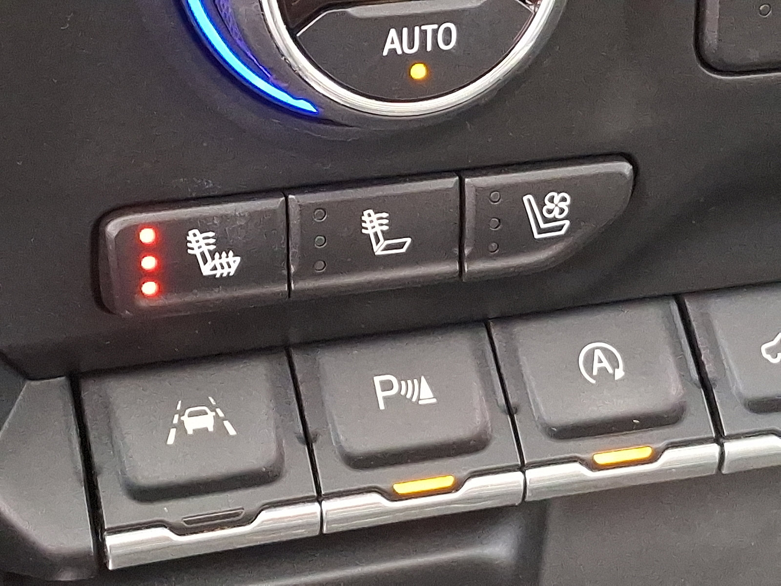 Used 2019 Chevrolet Silverado 1500 LTZ w/ LTZ Premium Package image 27