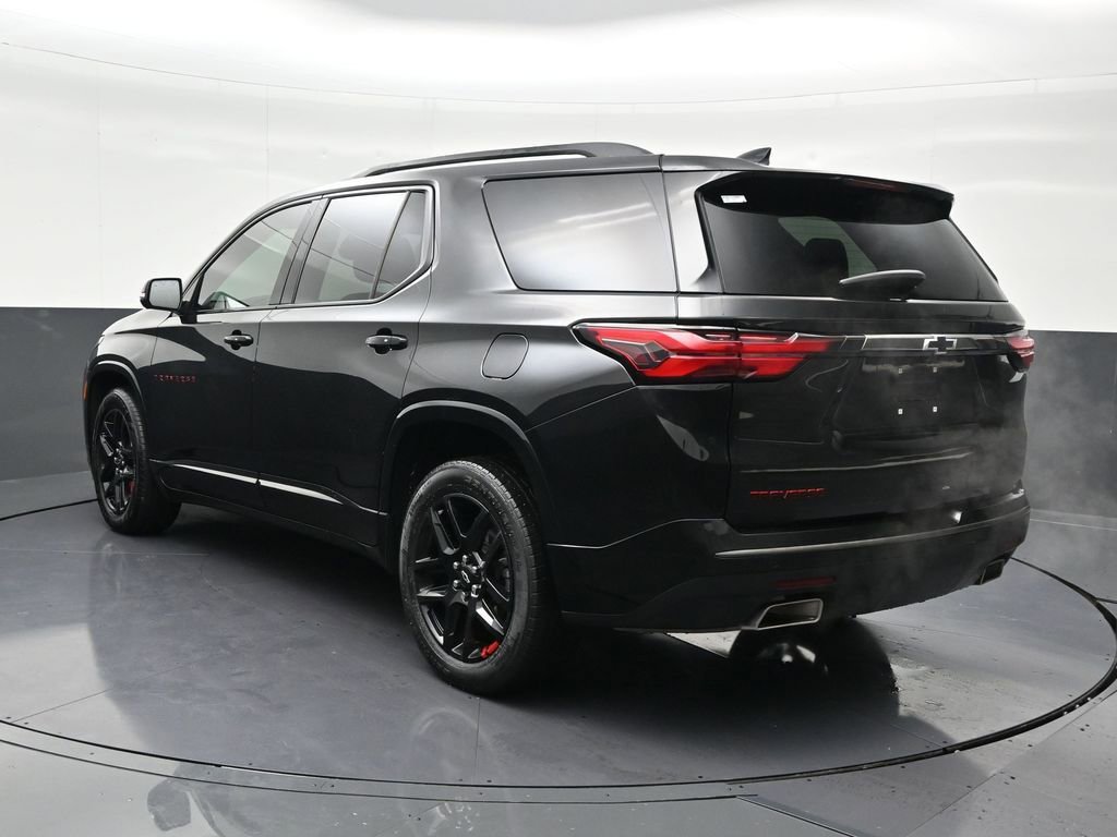 Used 2023 Chevrolet Traverse Premier w/ Redline Edition image 3