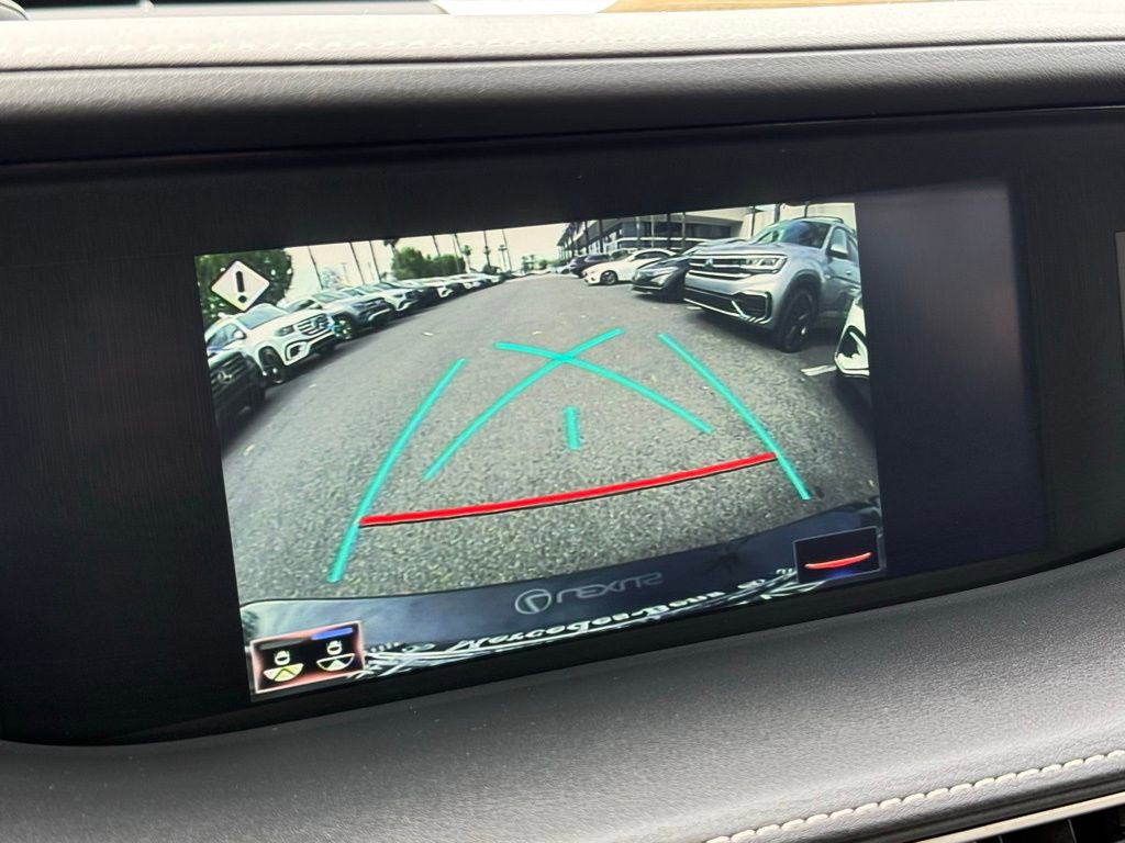 Used 2019 Lexus LS 500 w/ Accessory Package (Z2) RWD image 4