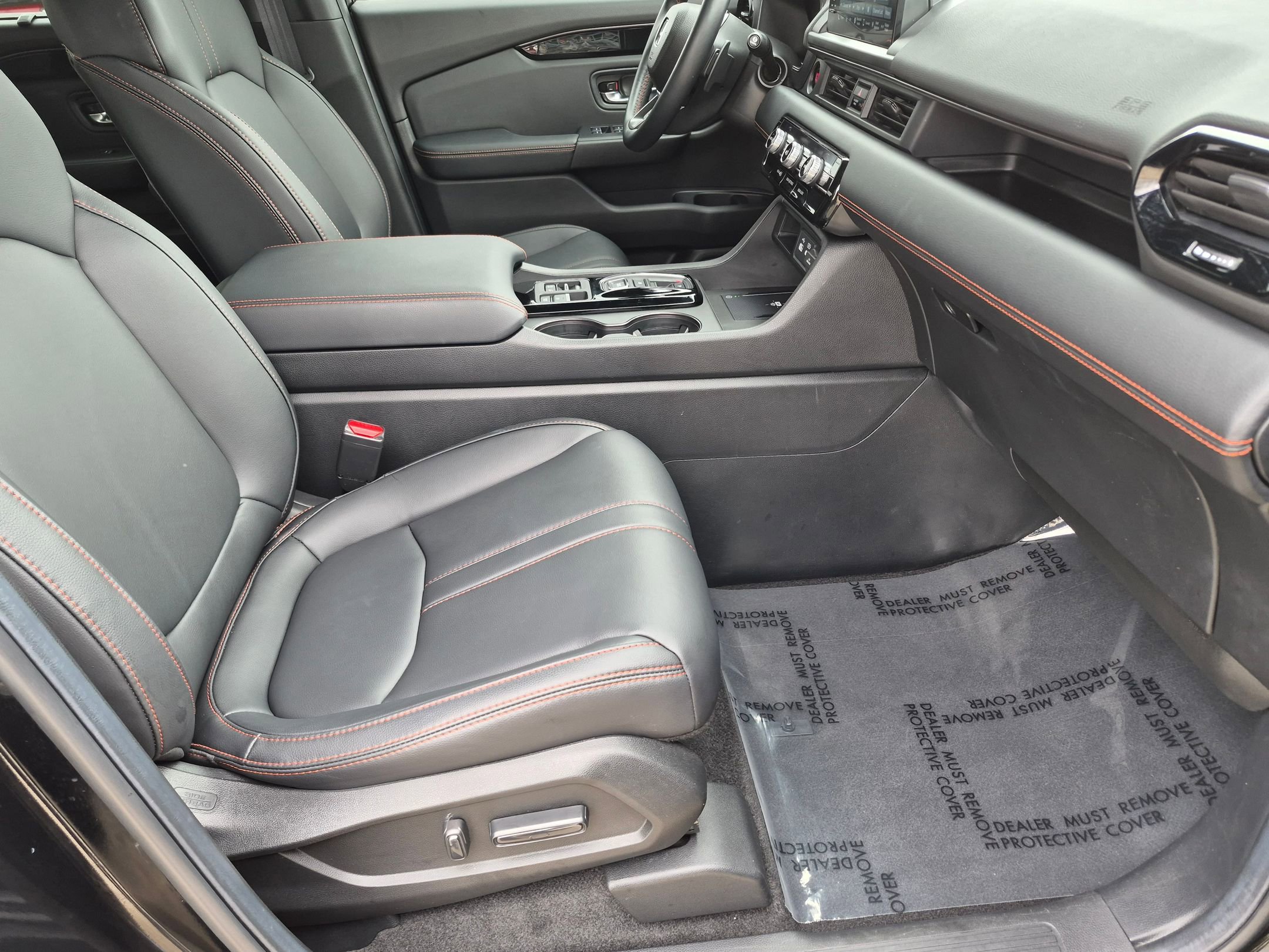 Certified 2025 Honda Pilot TrailSport image 31