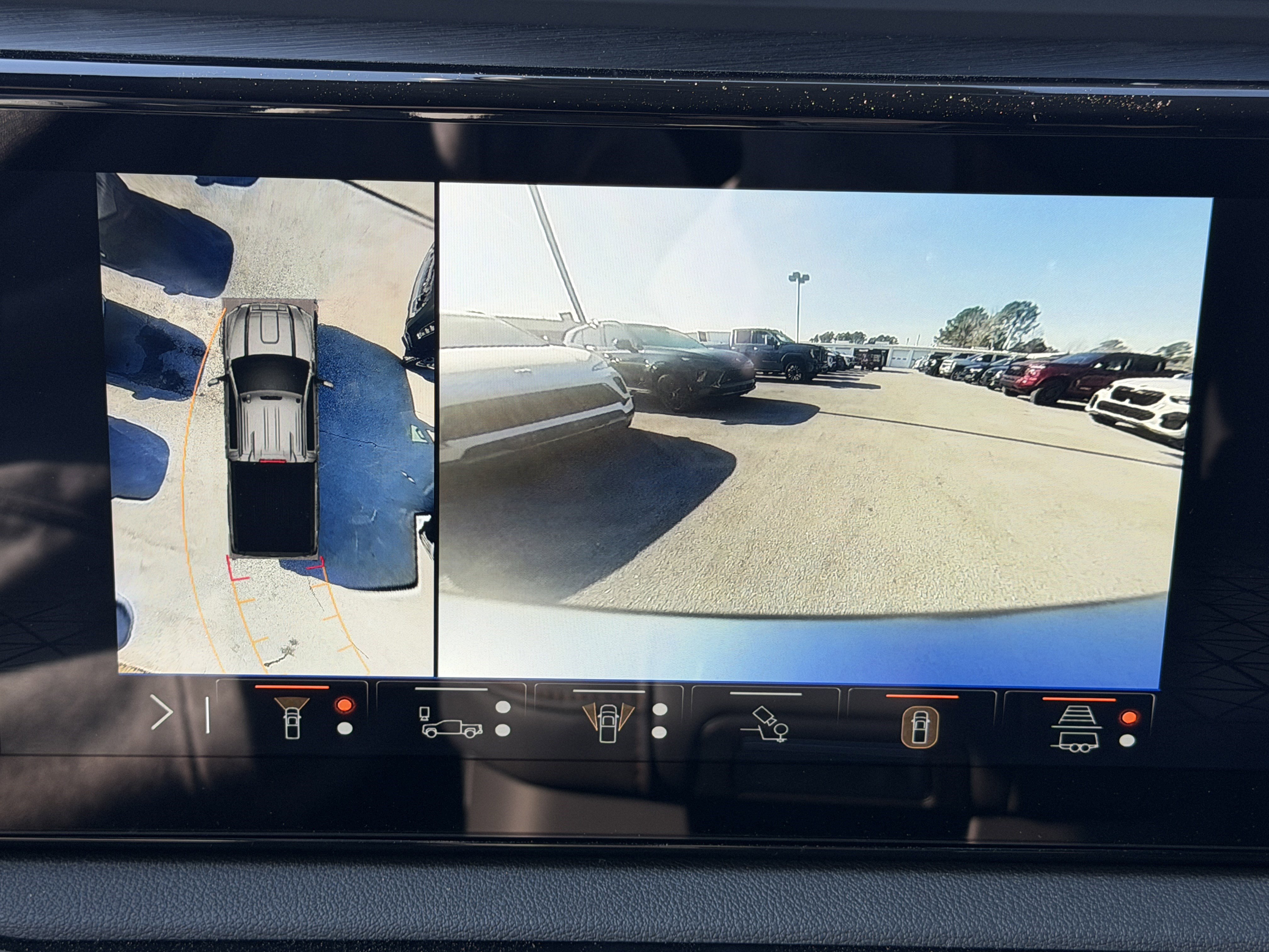 New 2026 GMC Sierra 2500 AT4 w/ Technology Package image 41