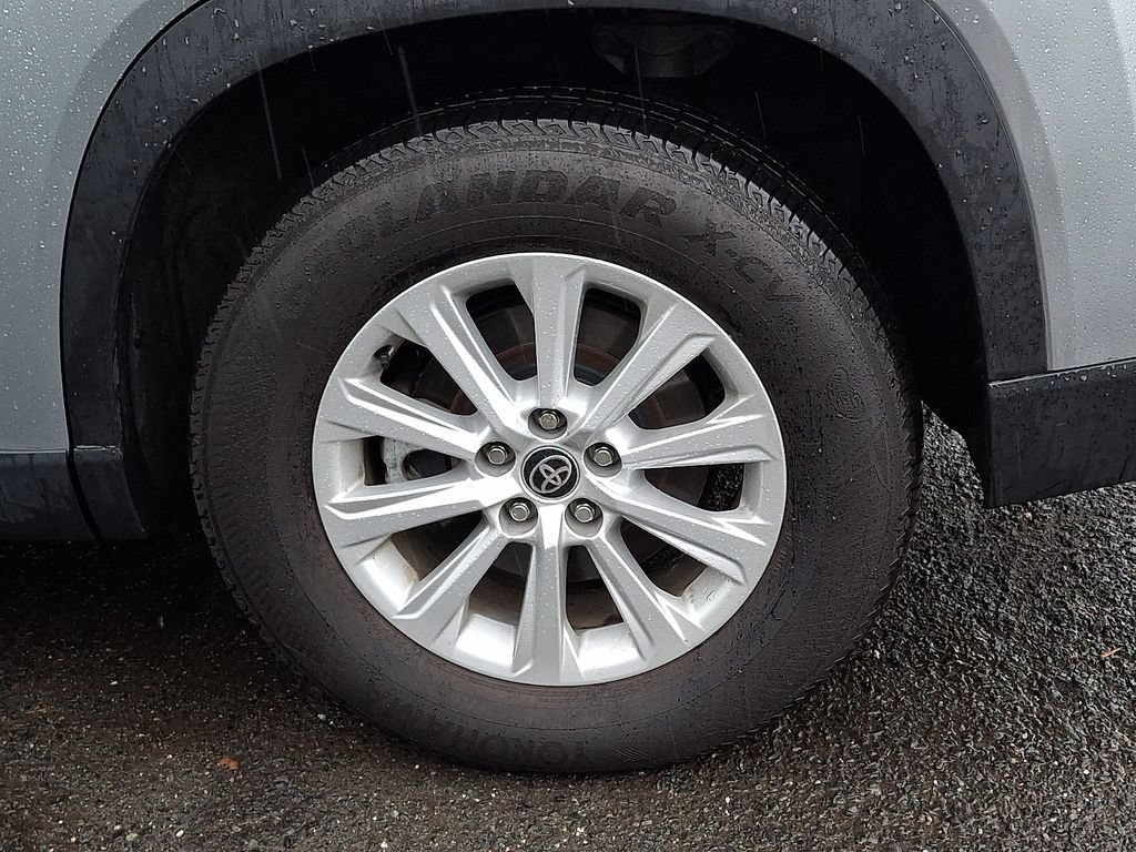 Used 2025 Toyota Grand Highlander AWD Hybrid image 31