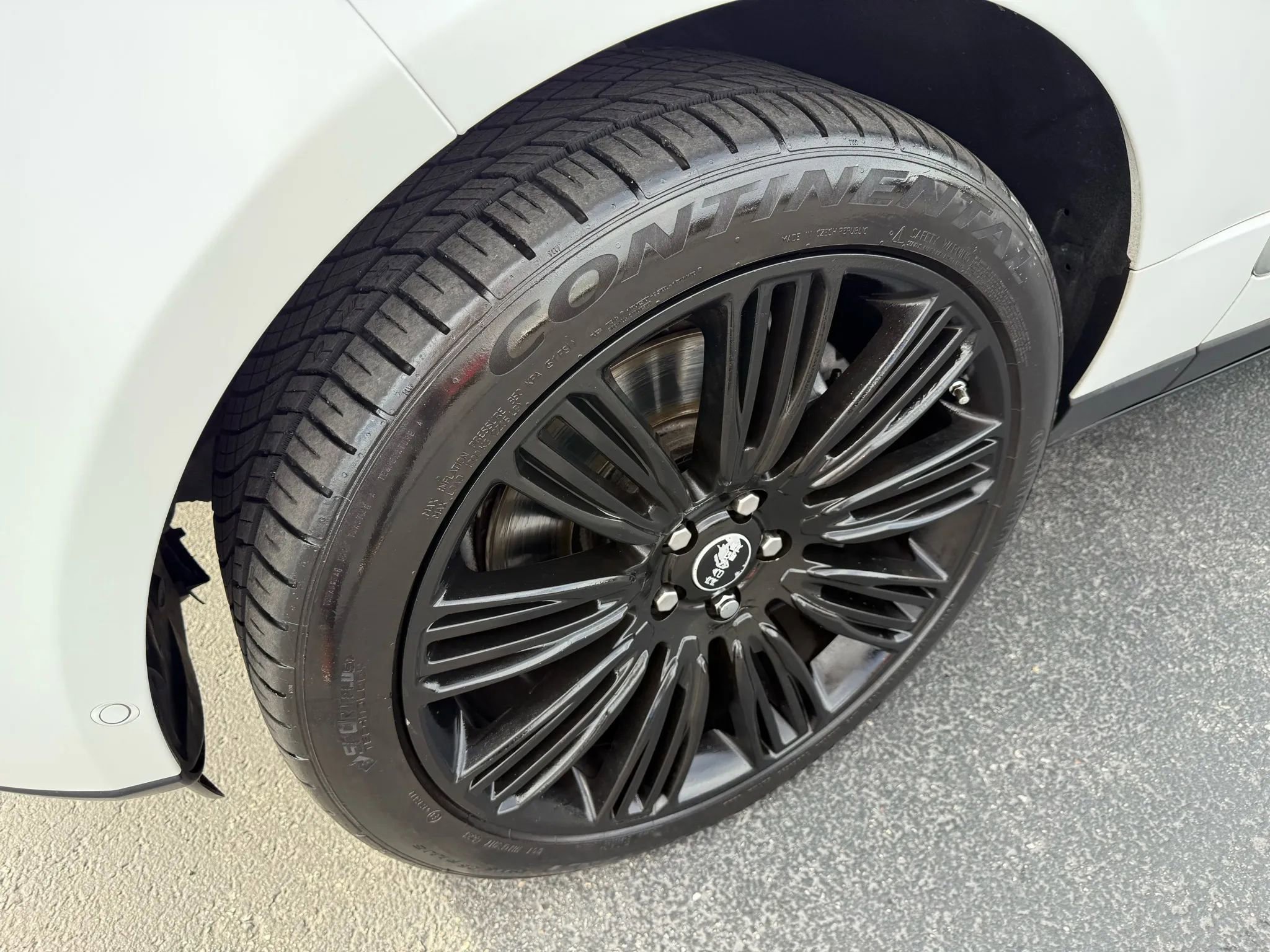 Used 2017 Land Rover Range Rover Long Wheelbase Autobiography image 9