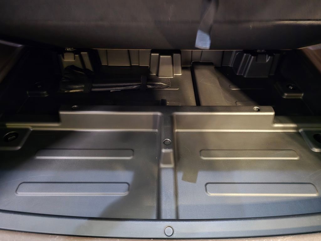 Used 2022 GMC Yukon XL Denali image 45