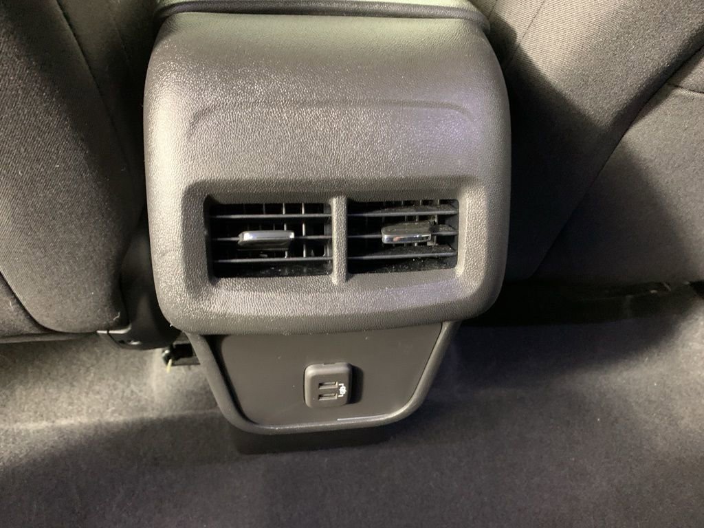 Used 2022 Chevrolet Equinox LT image 32