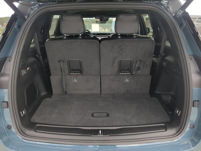 New 2027 Jeep Grand Cherokee L Limited RWD image 14