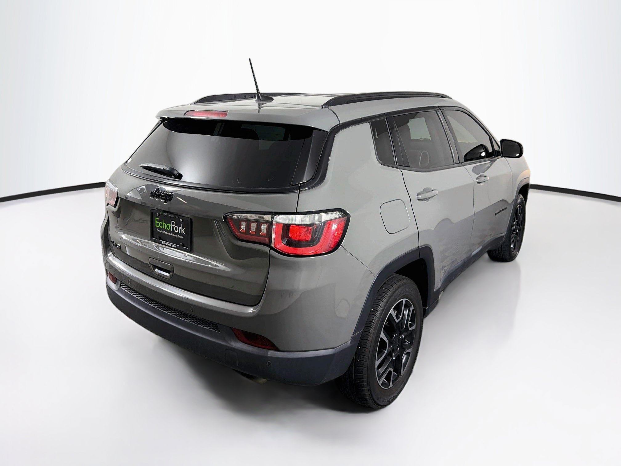 Used 2019 Jeep Compass Sport AWD/4WD image 9