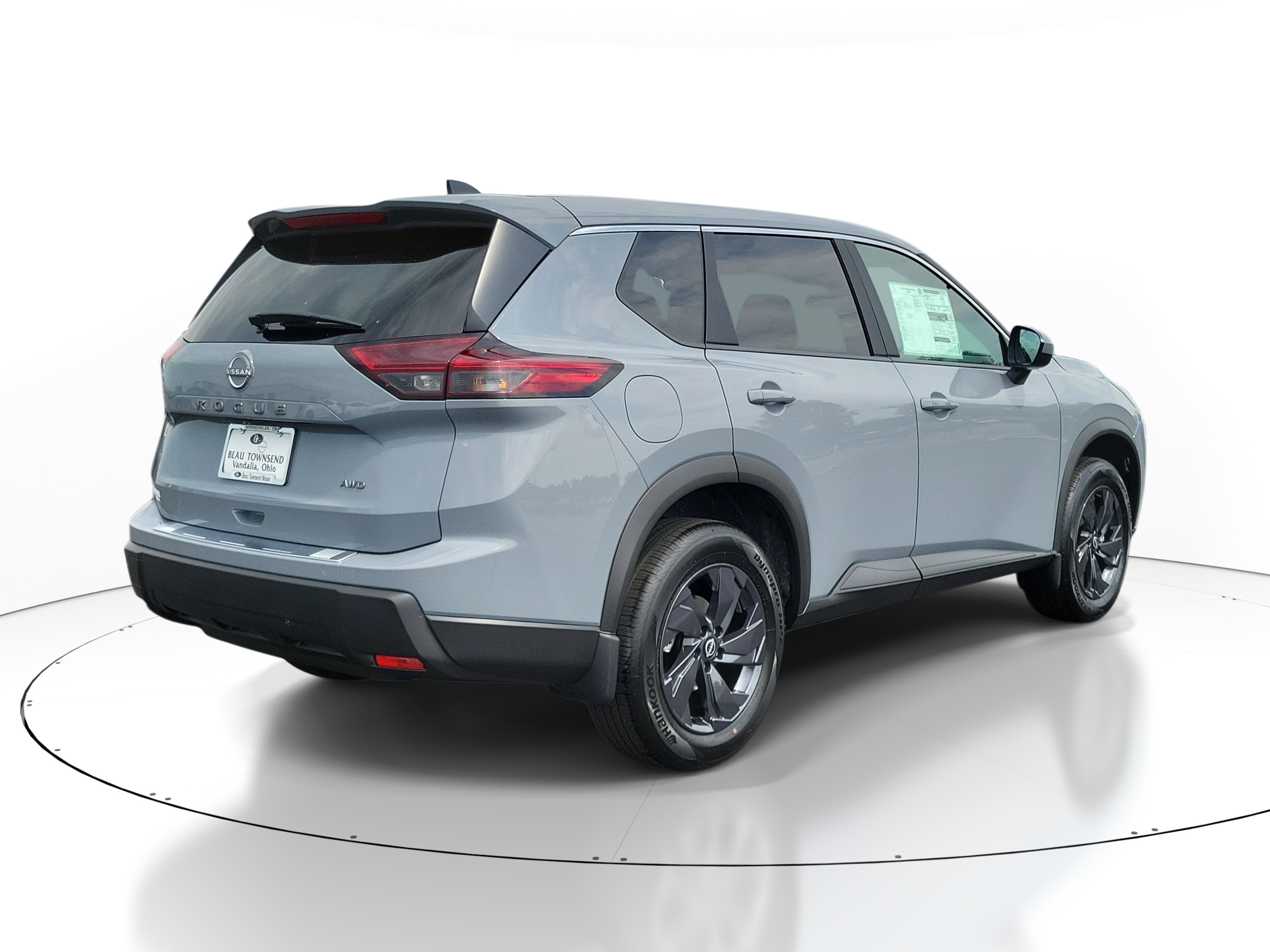 New 2026 Nissan Rogue SV w/ Cold Weather Package AWD/4WD image 4
