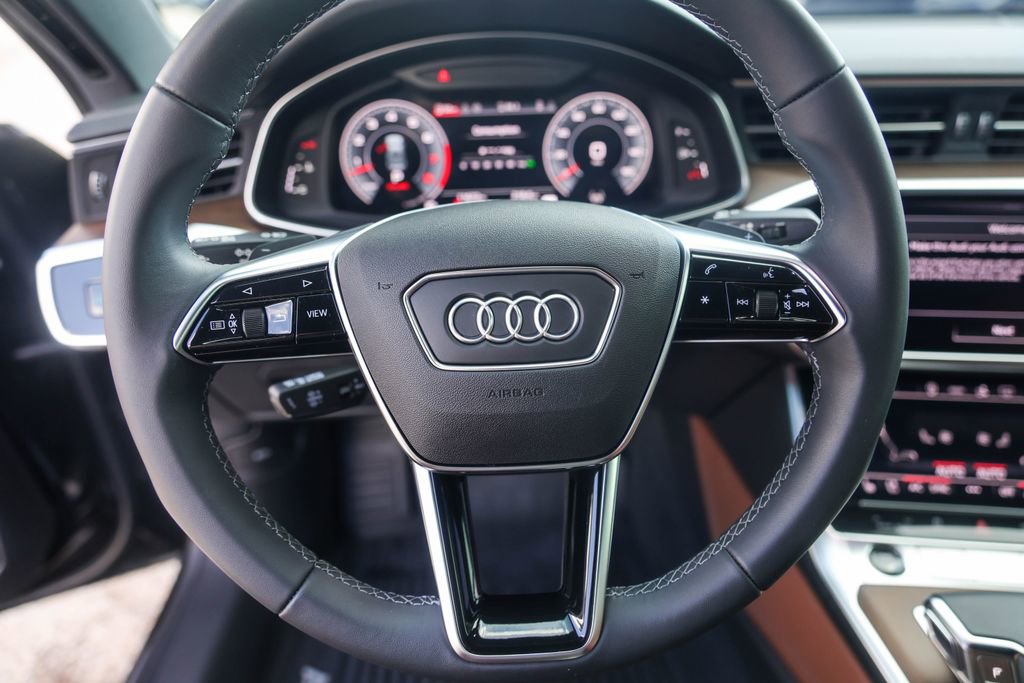 Used 2025 Audi A7 3.0T Premium Plus image 12