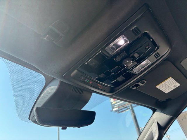New 2026 Chevrolet Tahoe High Country w/ Sun And Tow Package AWD/4WD image 24